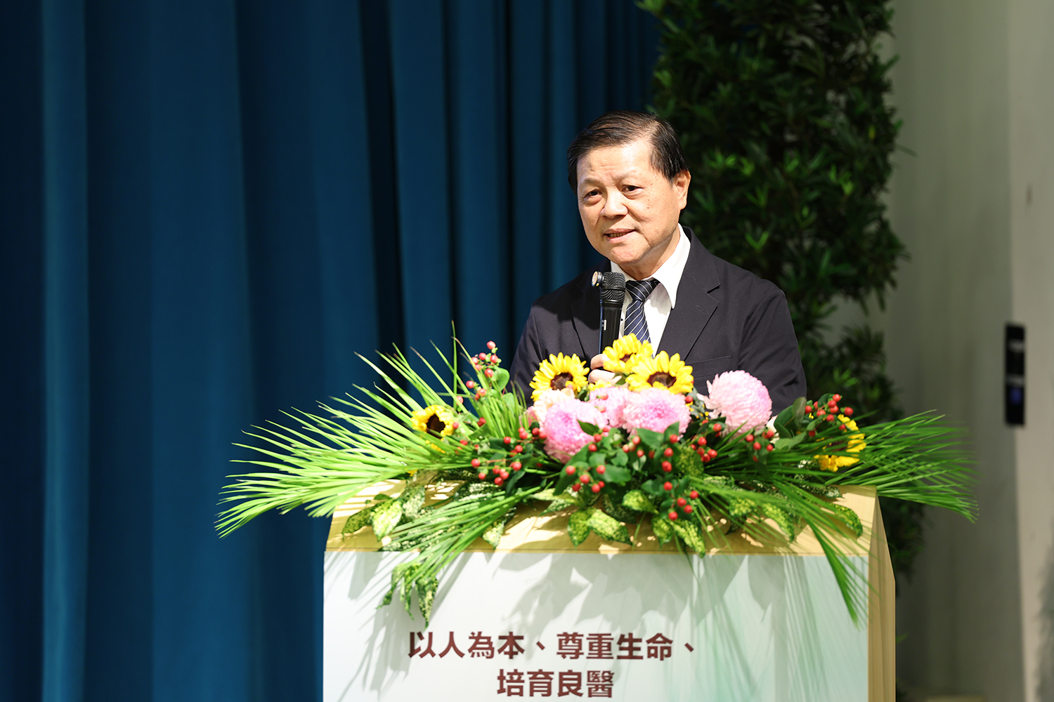 楊仁宏教授分享台灣醫學教育的趨勢與展望。(攝影:羅景譽)