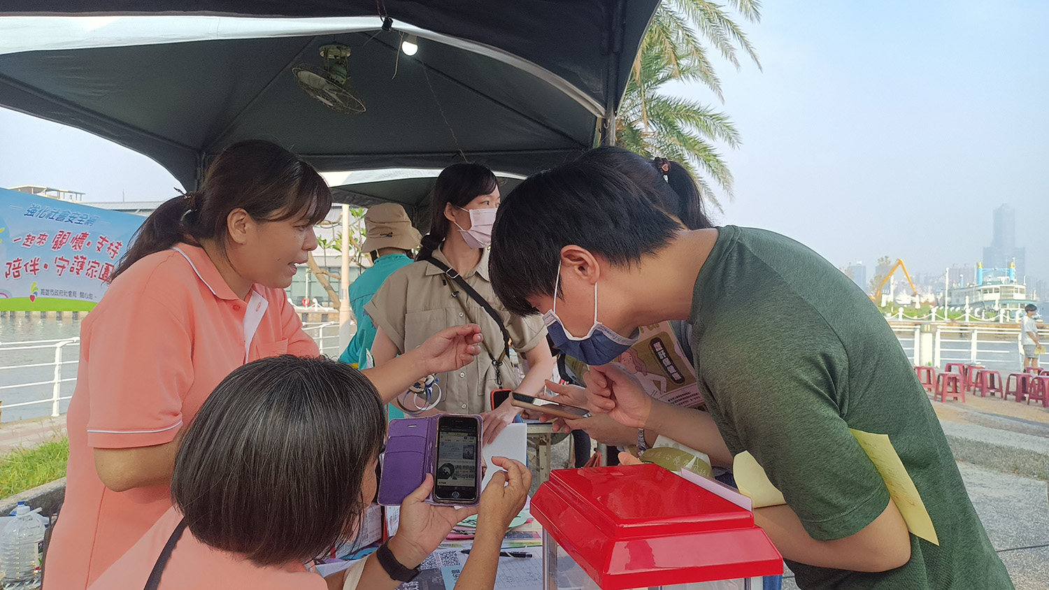 青少年電子資源推廣。