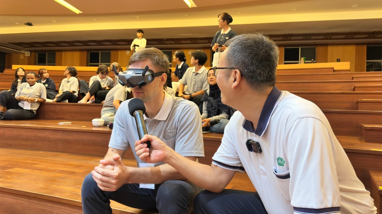 許峻嘉院長表示,希望透過空拍技術的學習與當地文化的接觸,拓展視野_0