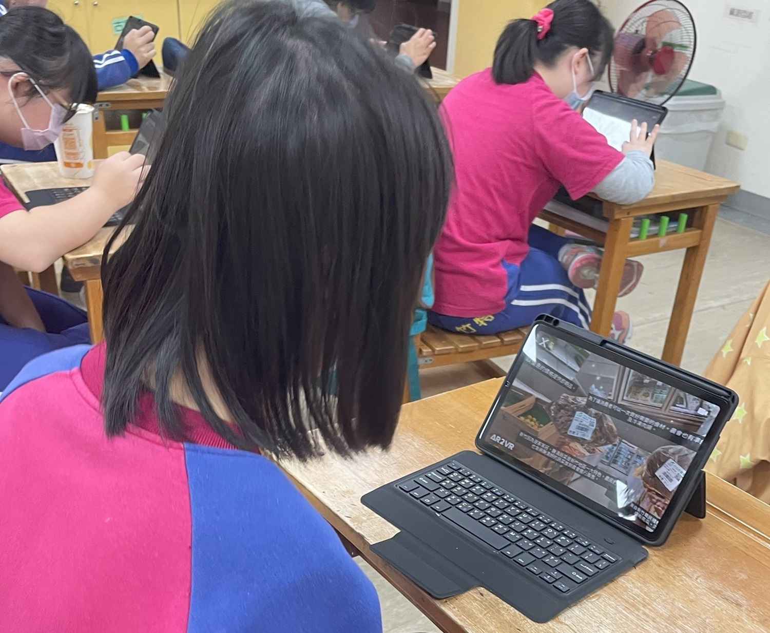 利用軟體可以建立虛擬情境,規劃自己的賣場
