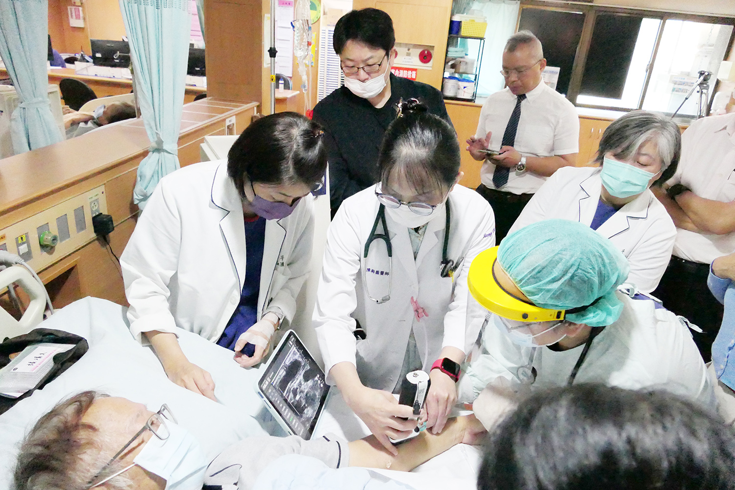 腎友張清文感恩護理師認真學習新技術,嘉惠病友。