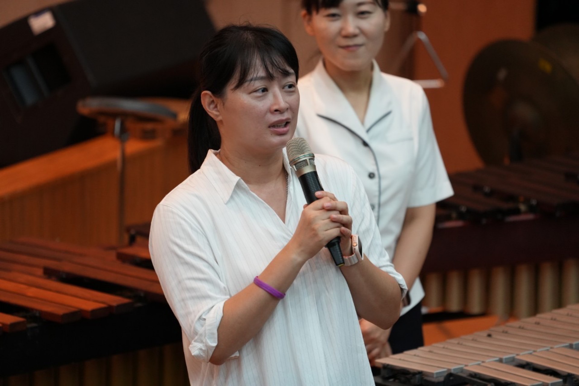 孩子都參加打擊樂,看到孩子的成長與自信,滿滿的感動。