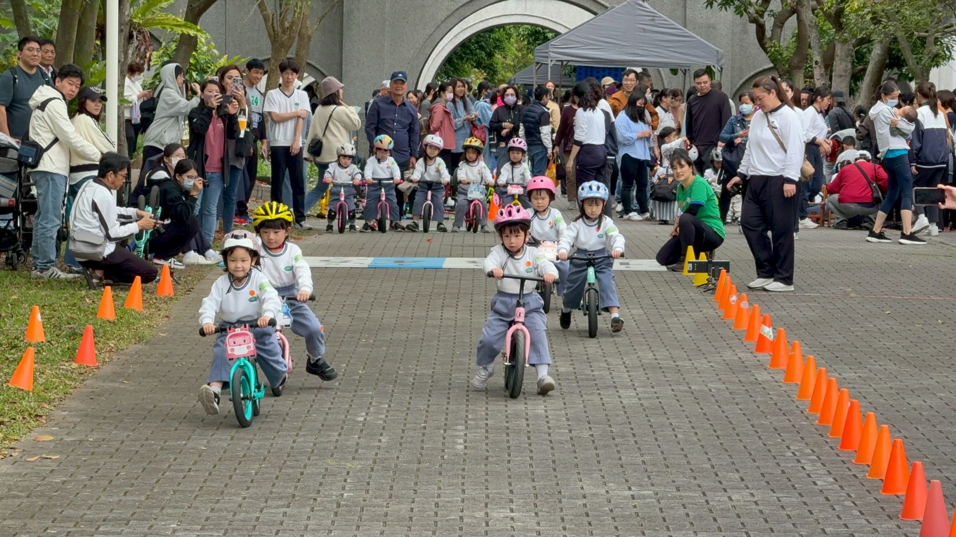 慈大附中慈幼盃滑步車趣味競賽-競速賽比賽