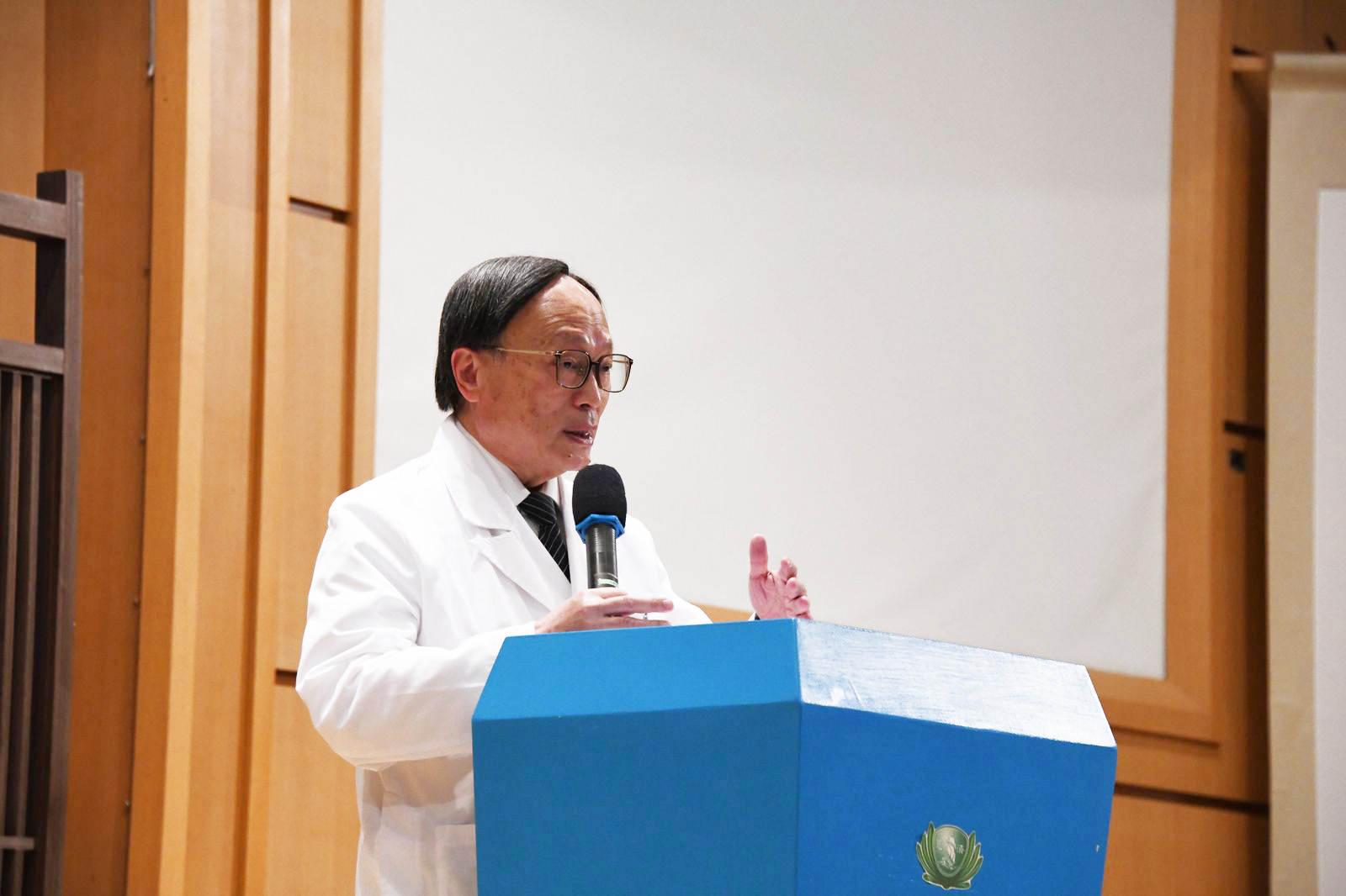 大林慈濟醫院承辦此次高級救護技術員訓練,賴寧生院長希望協助每位學員精進救護技能