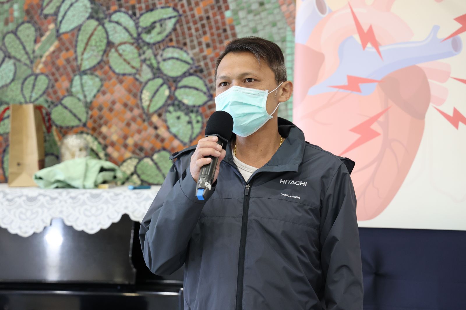46歲的黃先生表示,出院一週後能回到工作崗位之外,到現在快一個月了,完全沒有復發的跡象,最重要的是不用再吃藥了,解決他在外工作常常無法定時服藥的困難。