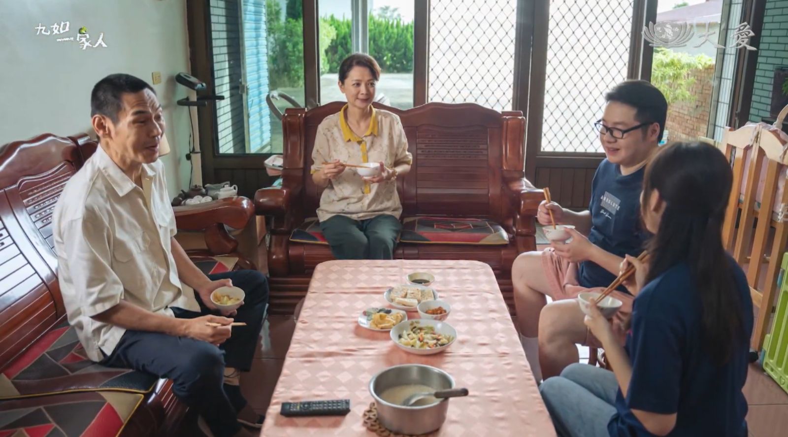 大愛劇《九如一家人》演員左起:夏靖庭、高欣欣、李承鴻、陳詩穎