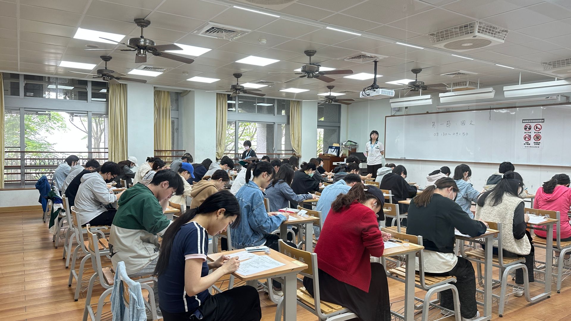 所有考場皆為冷氣試場,讓考生得以在最佳環境中發揮實力