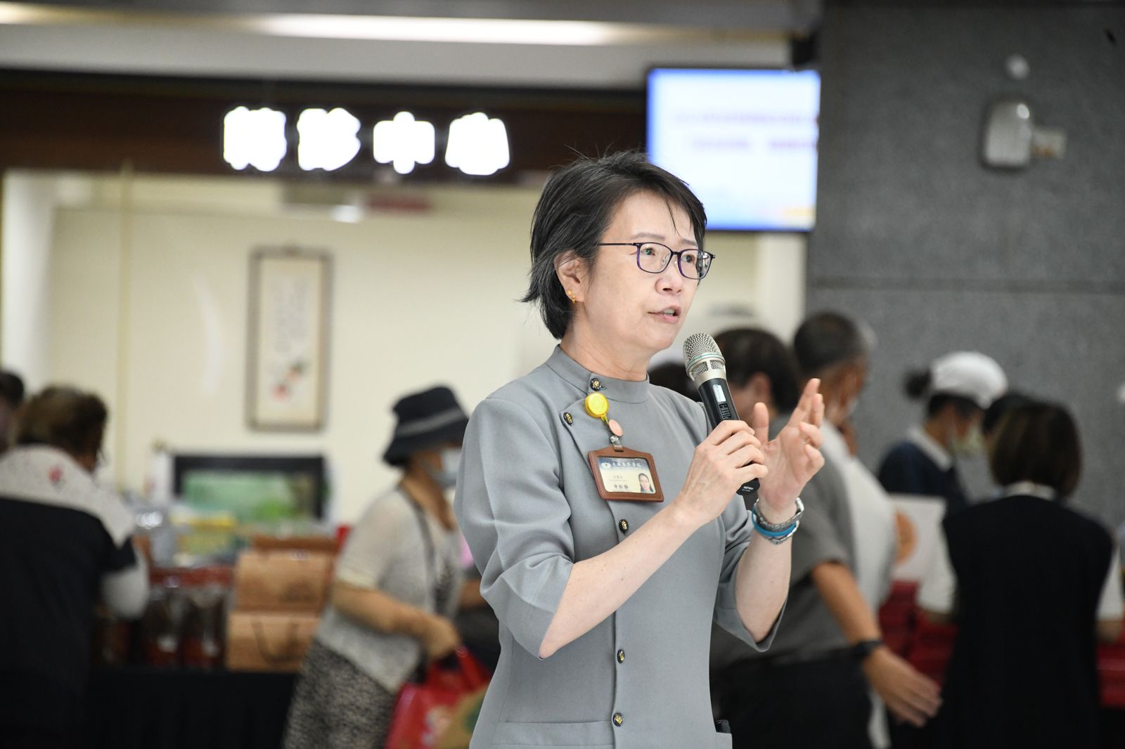 企劃室申斯靜主任鼓勵同仁多參與助人活動, 創造善的循環