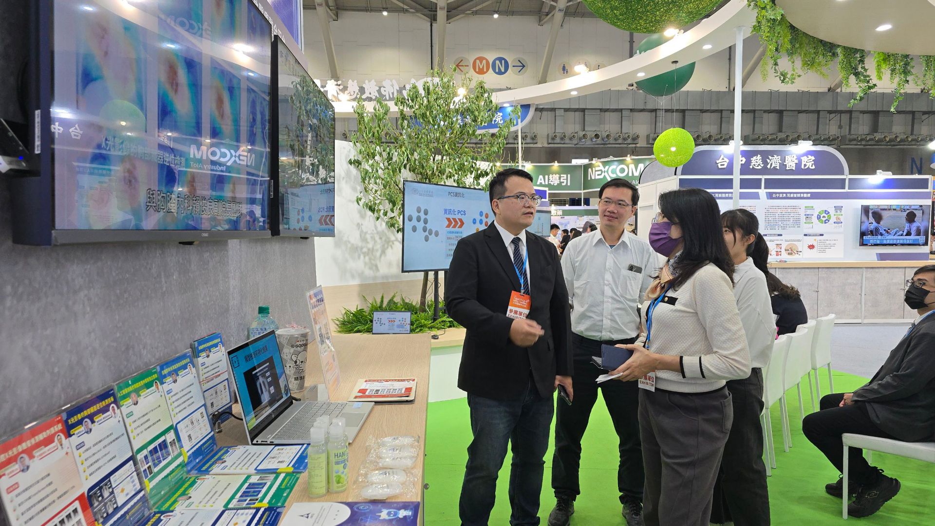 智慧醫療室內定位系統,透過高精準度定位技術,全面提升院內運作效率與醫療流程品質