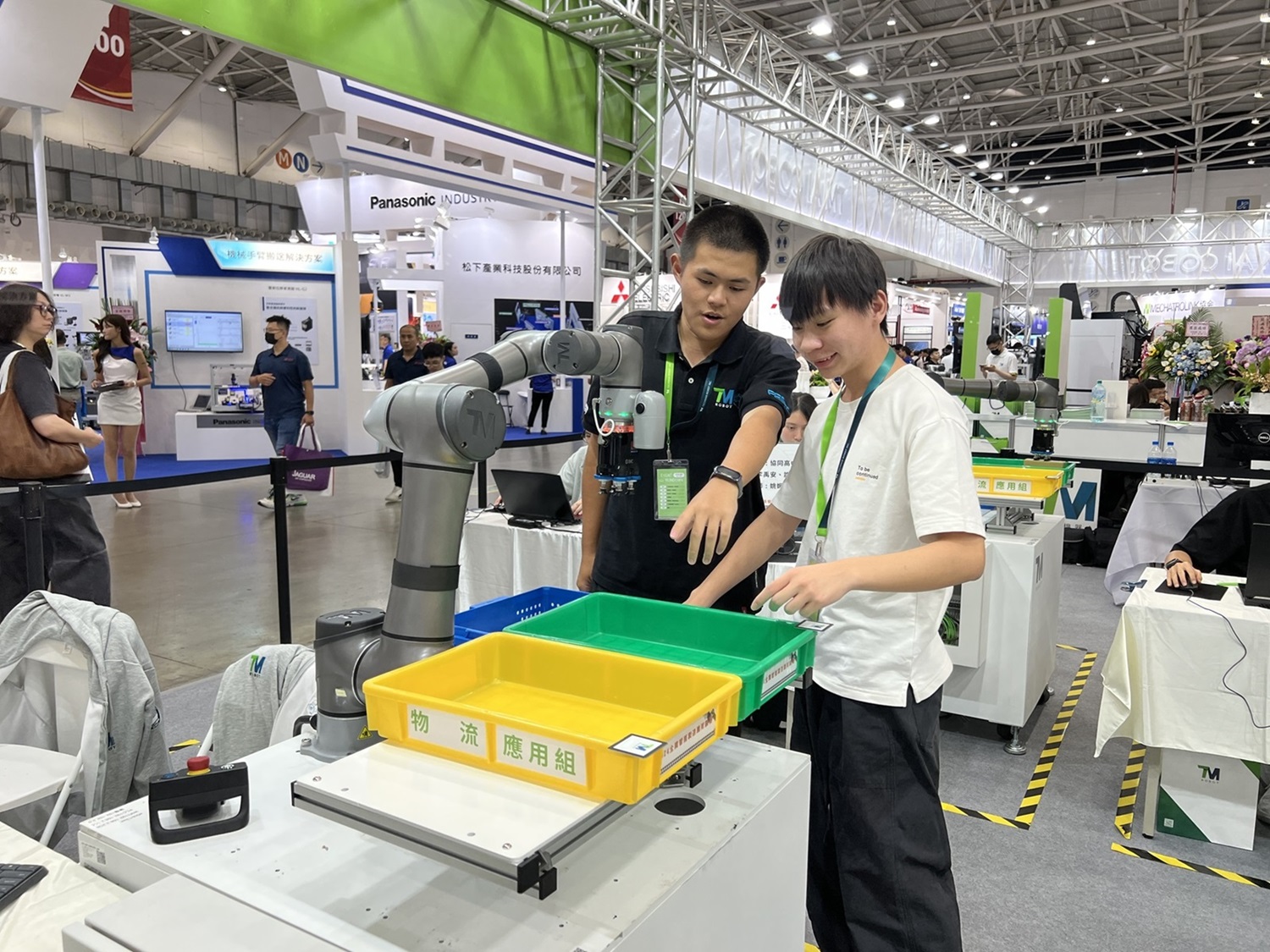 臺中高工與達明機器人股份有限公司合作辦理「全國智慧製造應用競賽」。