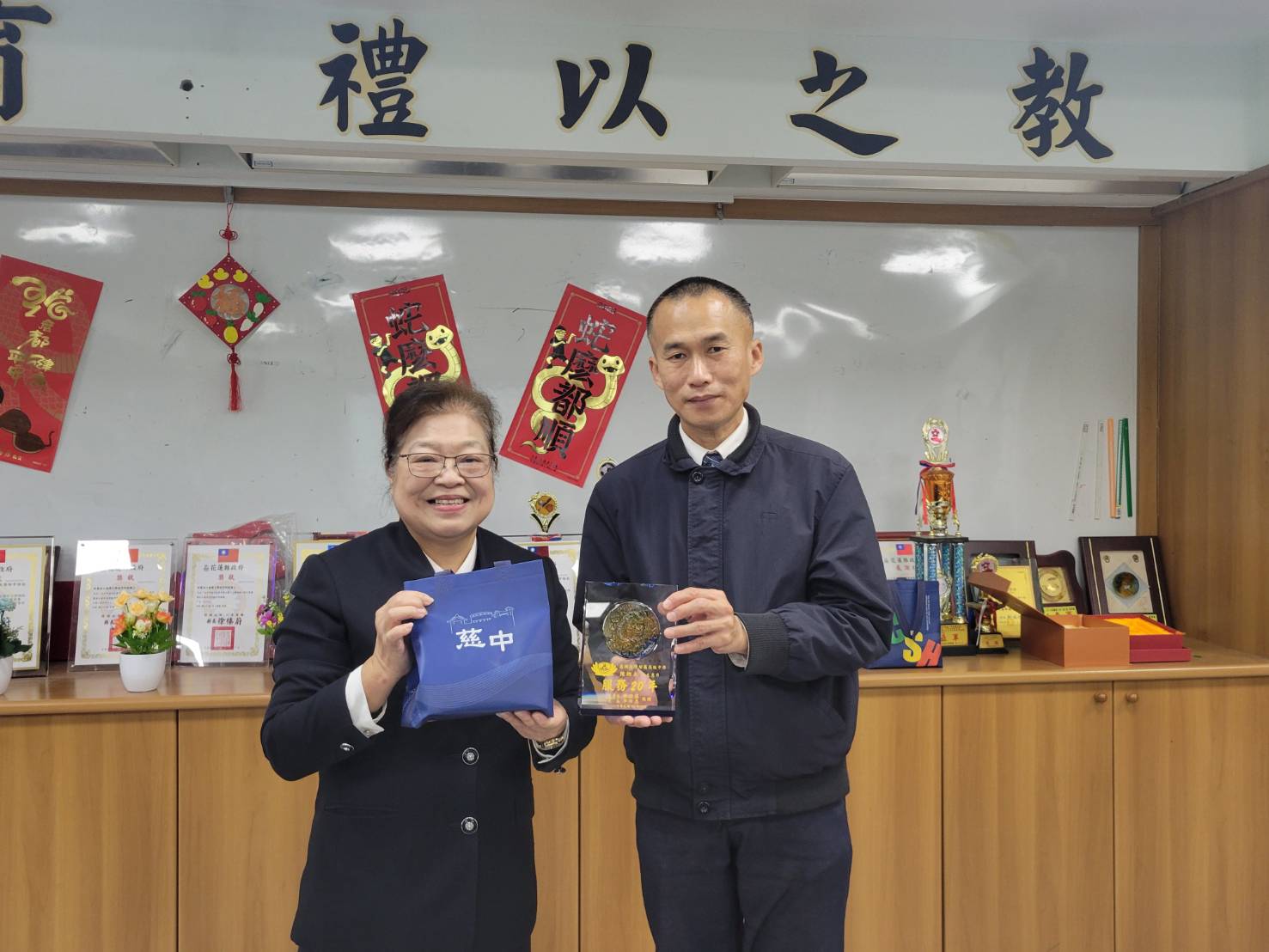 感恩服務二十年的資深同仁