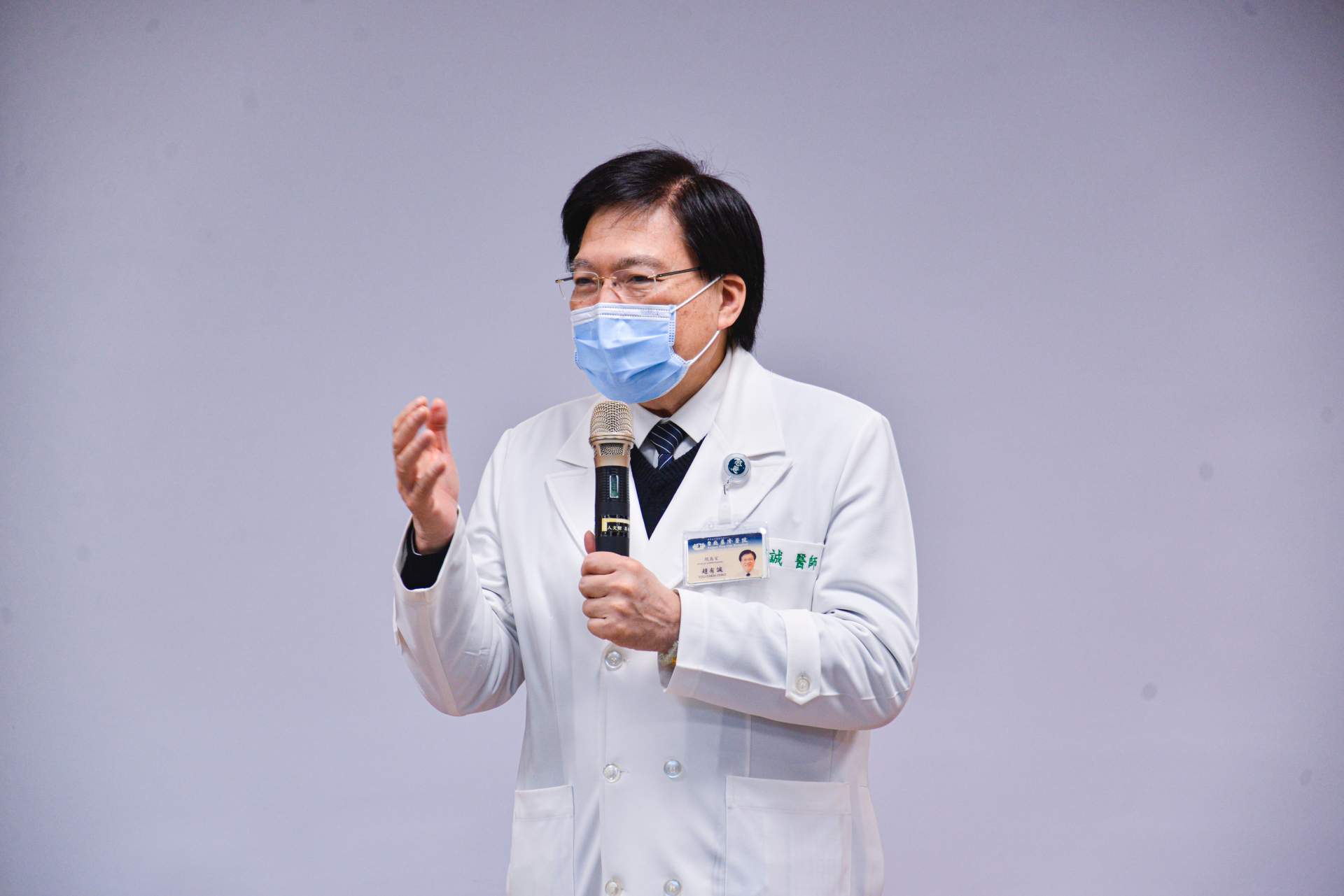 趙有誠院長指出已有科學證實茹素有益身體,希望大家呼朋引伴,共同吃素護眾生。