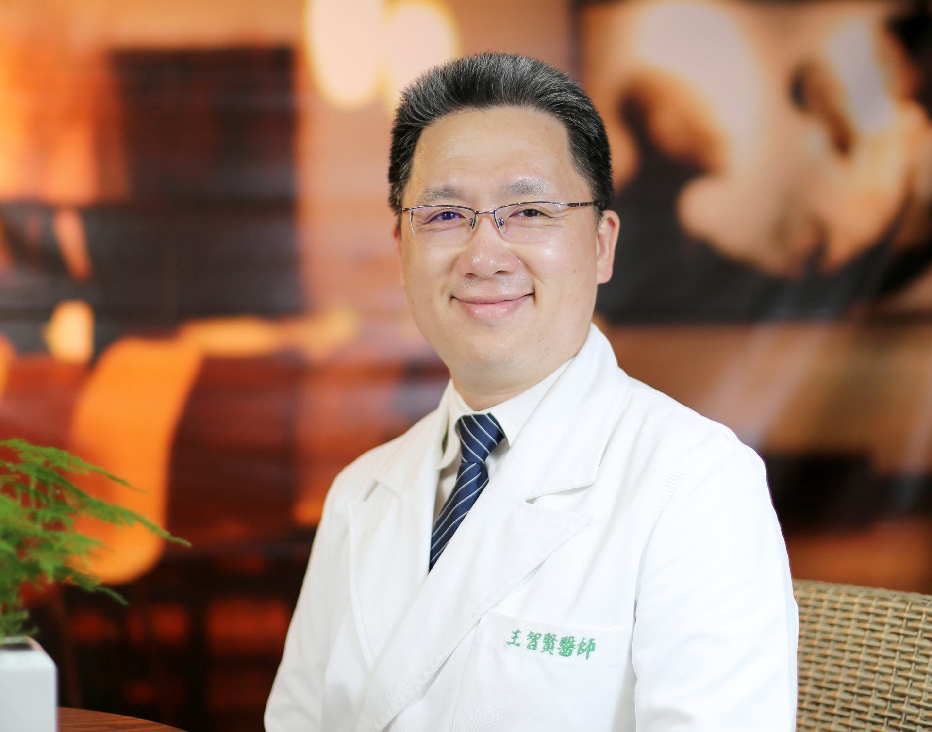 花蓮慈濟醫院內科部副主任暨腎臟科醫師王智賢表示,及早了解體態與腎功能狀態,調整飲食與運動習慣,不僅能守護腎臟健康,也能確保身體代謝順暢,沒煩惱。