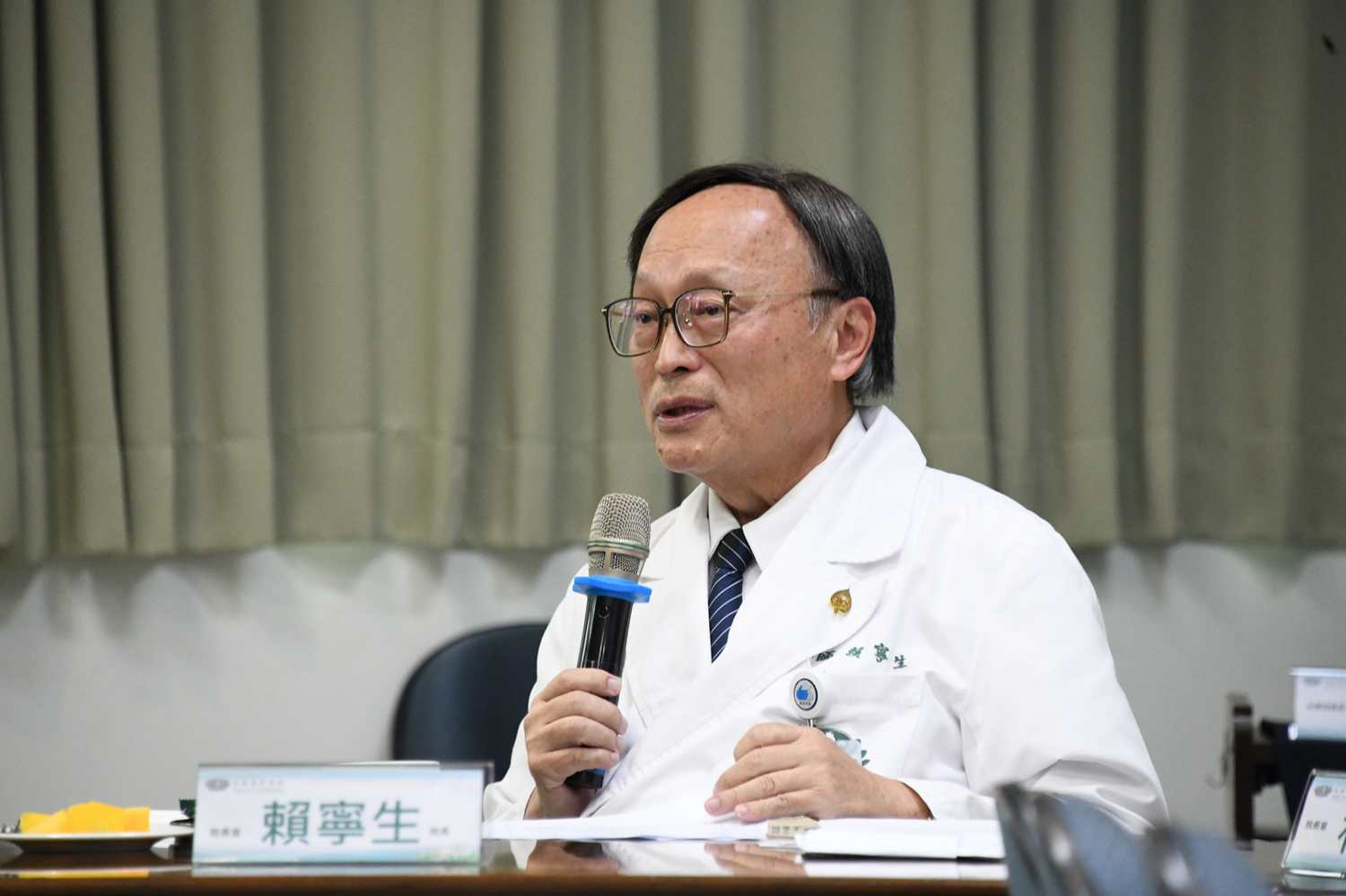 大林慈濟醫院賴寧生院長致詞闡述醫院推動永續的理念及成果。