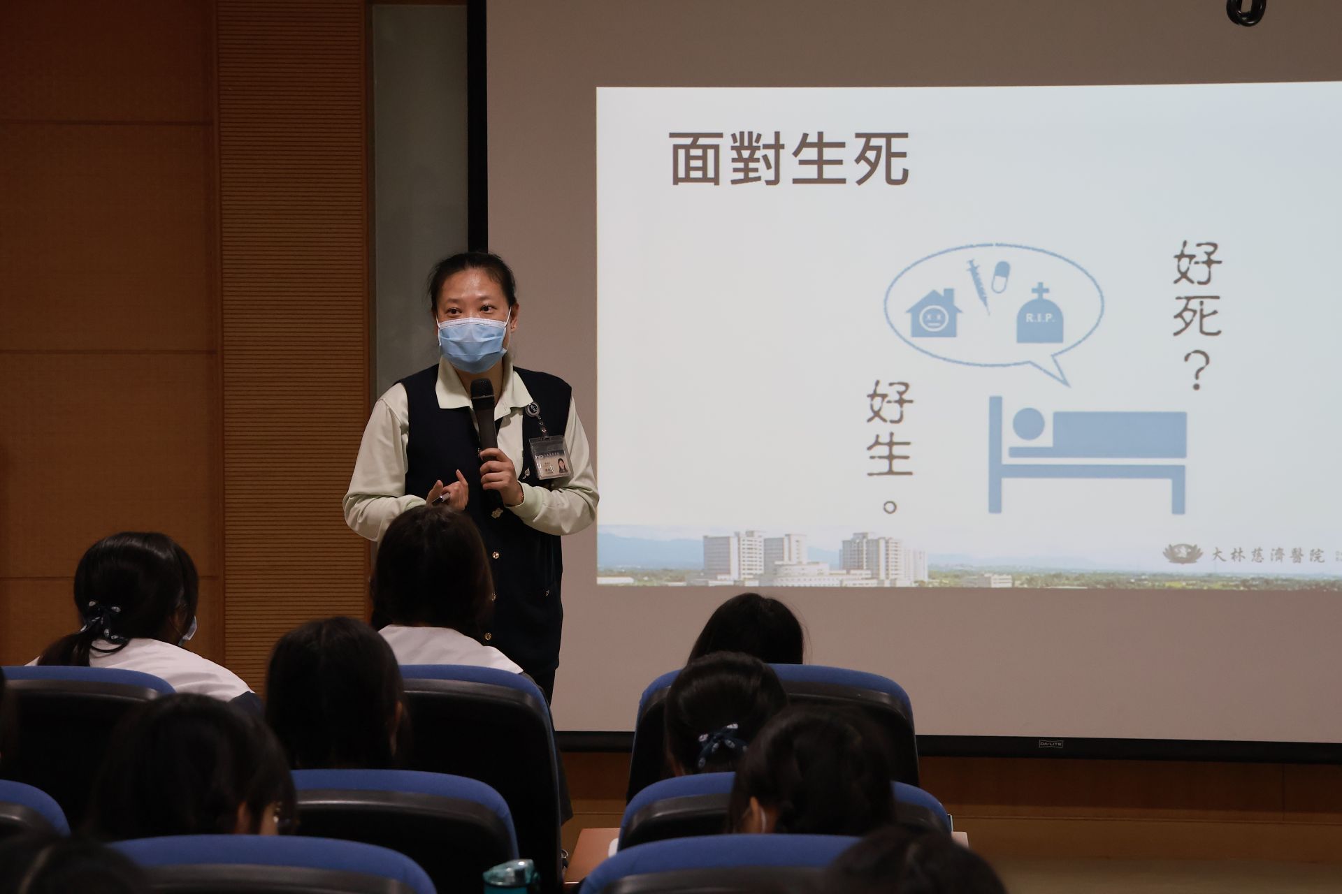 心蓮病房程裕藍護理長分享「如果,沒有如果」珍惜每個當下。