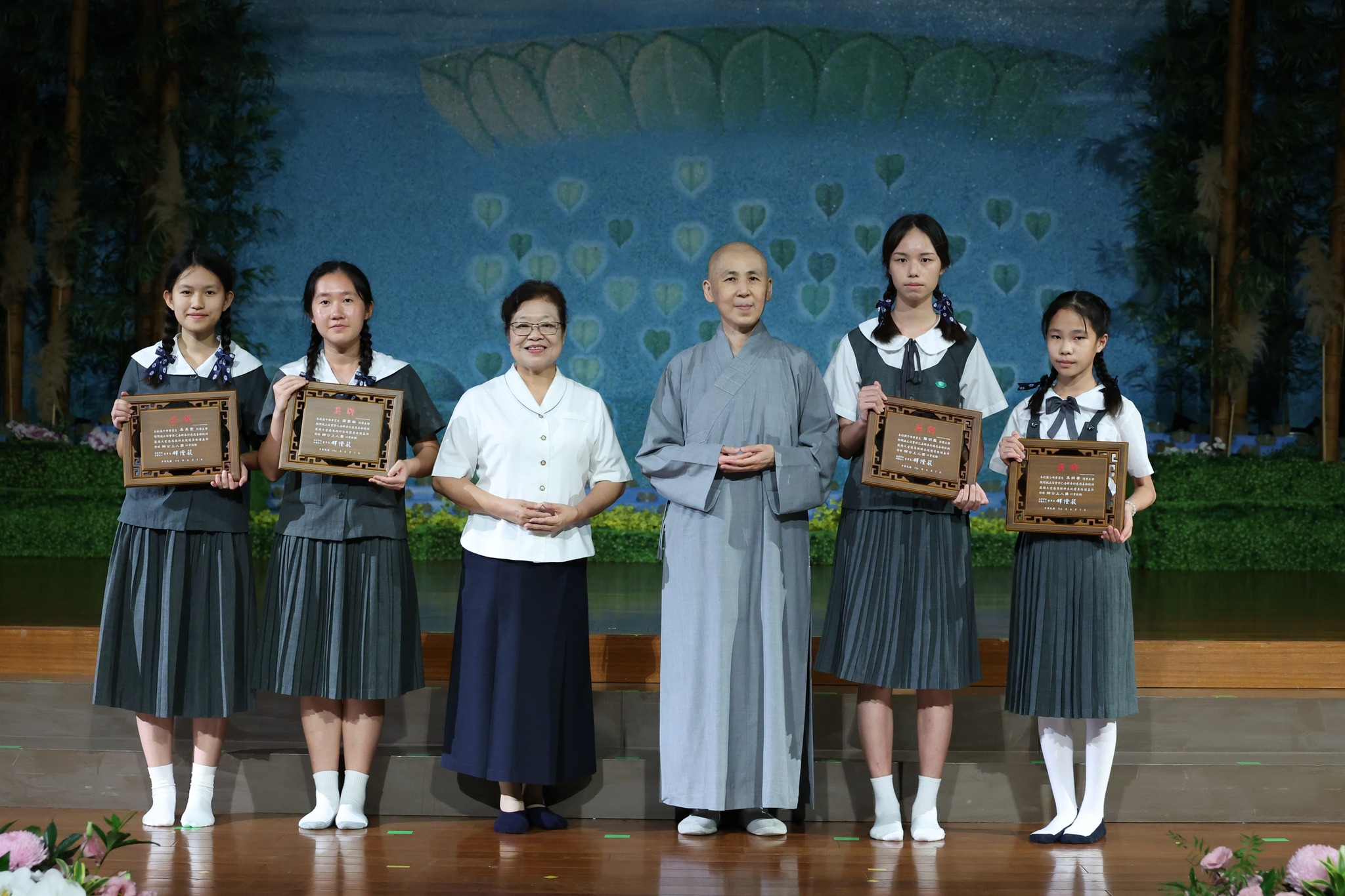 四位「師公上人獎」慈濟精神實踐者
