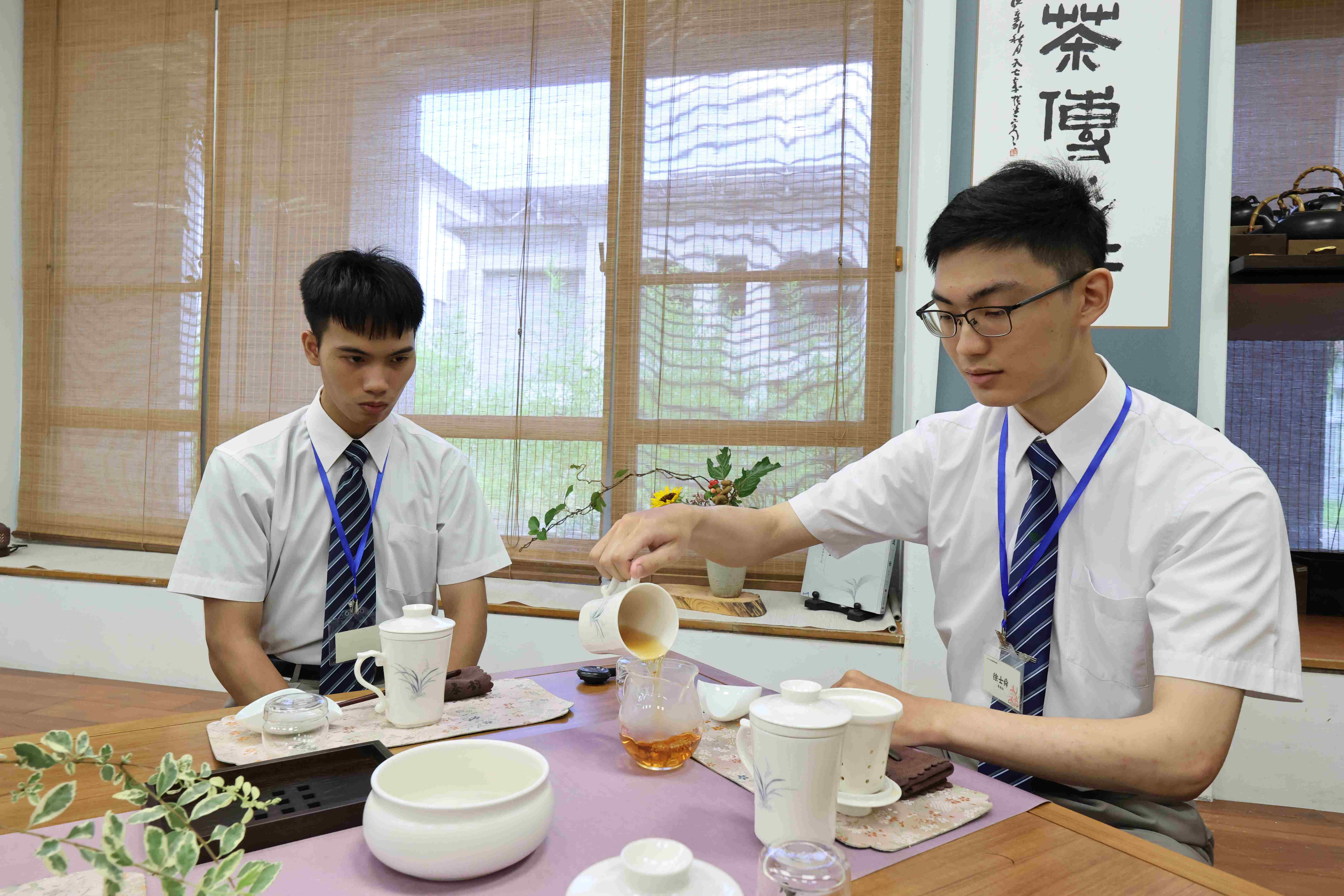 課程氛圍讓學生沉浸其中,完全忘了滑手機
