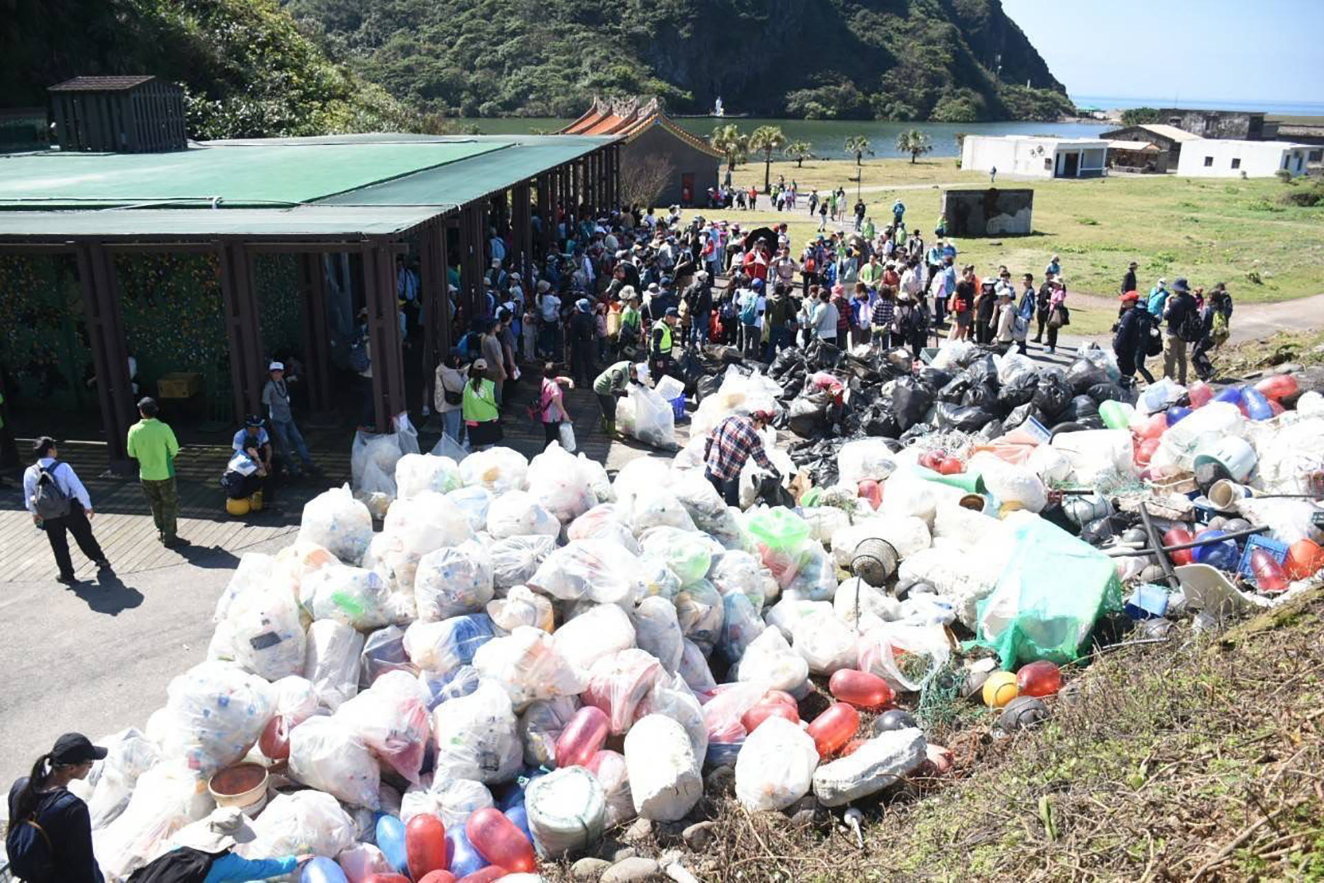 2025龜山島淨灘暨植樹活動照片
