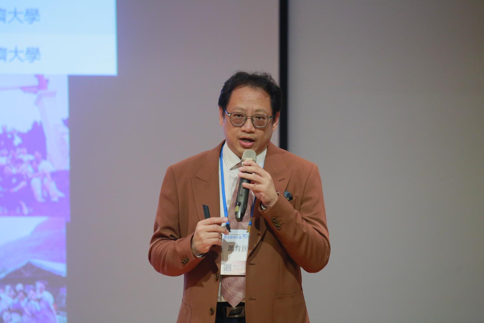 冷泉港生技商業長蕭育民(醫技系83級),融合醫學、檢驗、技術和人脈的產業鏈