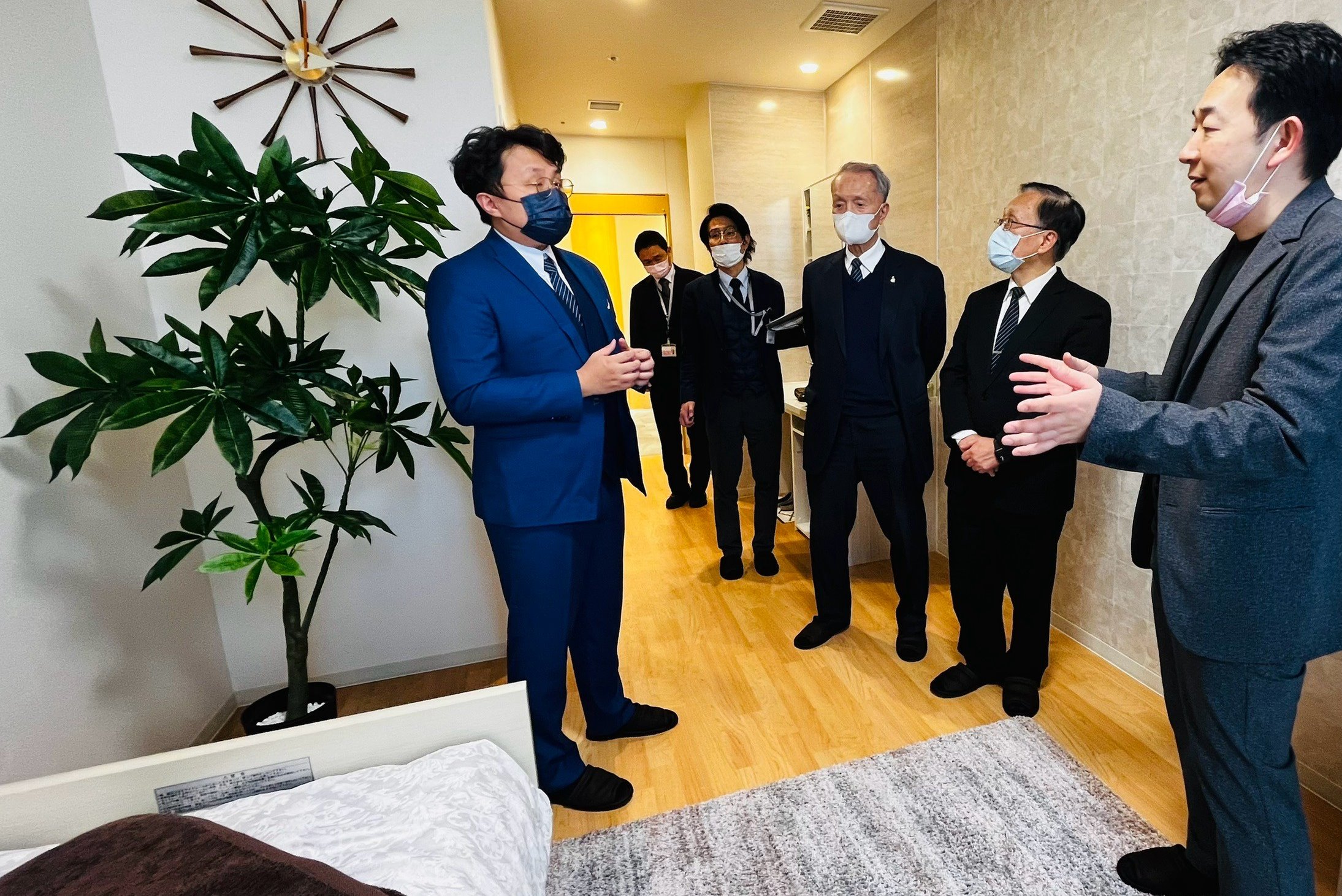 除了長照領域的交流，台中慈濟醫院預防醫學中心副主任郭勁甫（左一）也期待未來能與日本櫻十字在預防醫學方面展開合作。