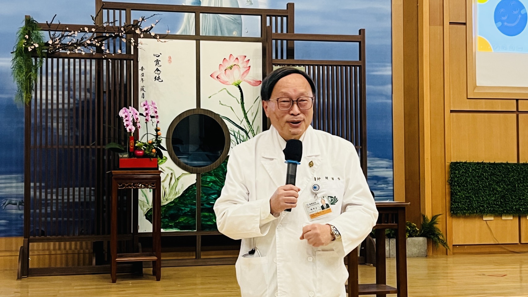 大林慈濟醫院希望藉由這類人文講座,讓更多人學會在忙碌的生活中找到平衡,以更積極正向的心態迎接每一天的挑戰。(圖為大林慈濟醫院院長賴寧生)