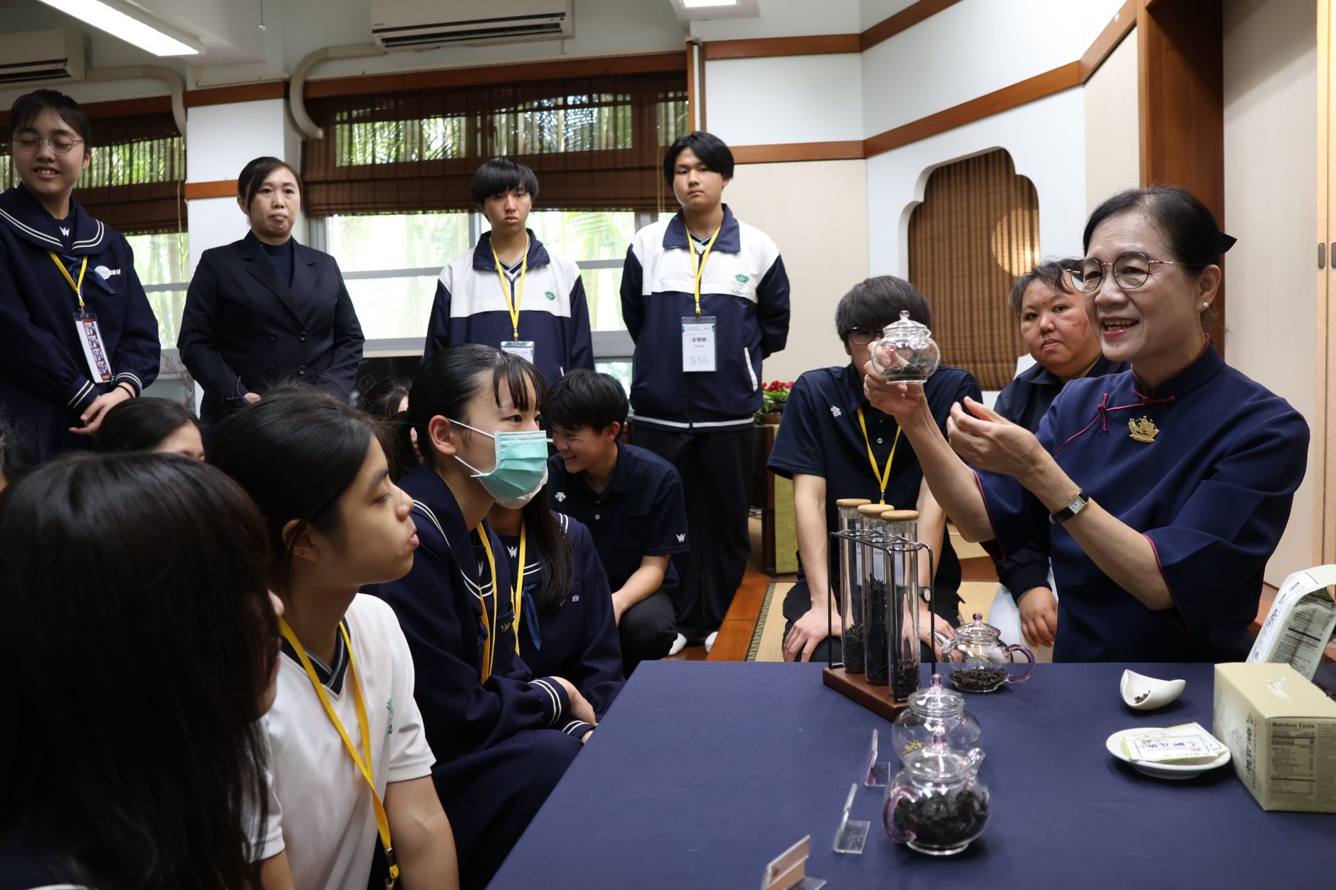 靜思茶道課程,讓日本同學感受慈濟人文之美