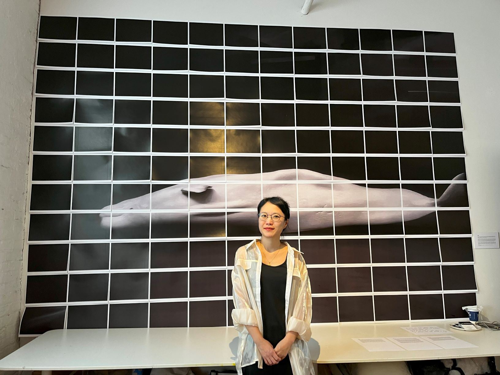 藝術家徐思穎以白鯨「天使」為出發點,探討遷徙、圈養與生態倫理(駐紐約臺北文化中心提供)