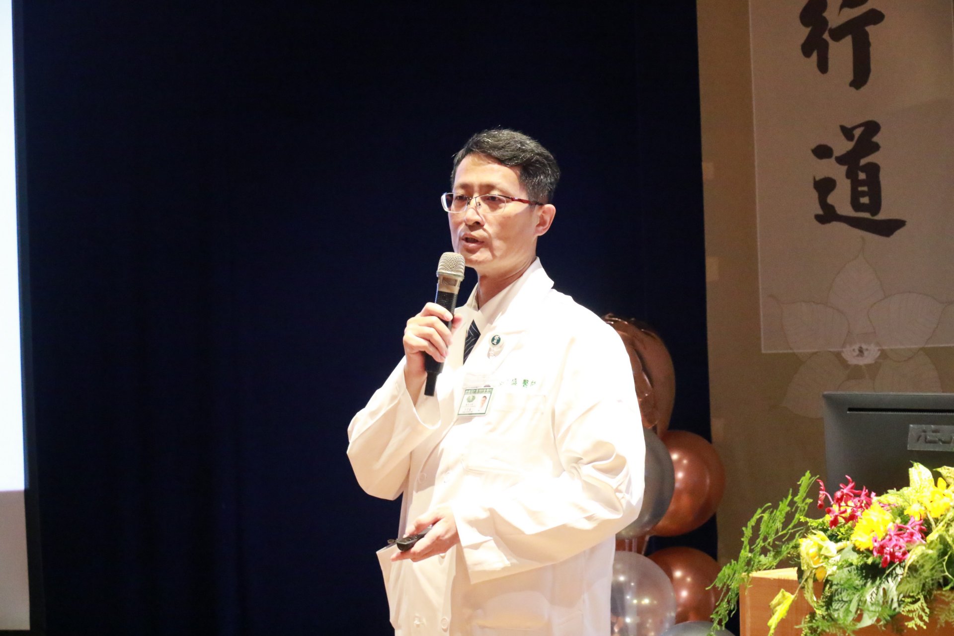 消化醫學中心主任許景盛強調及早戒酒,酒精性疾病治療具可逆性。