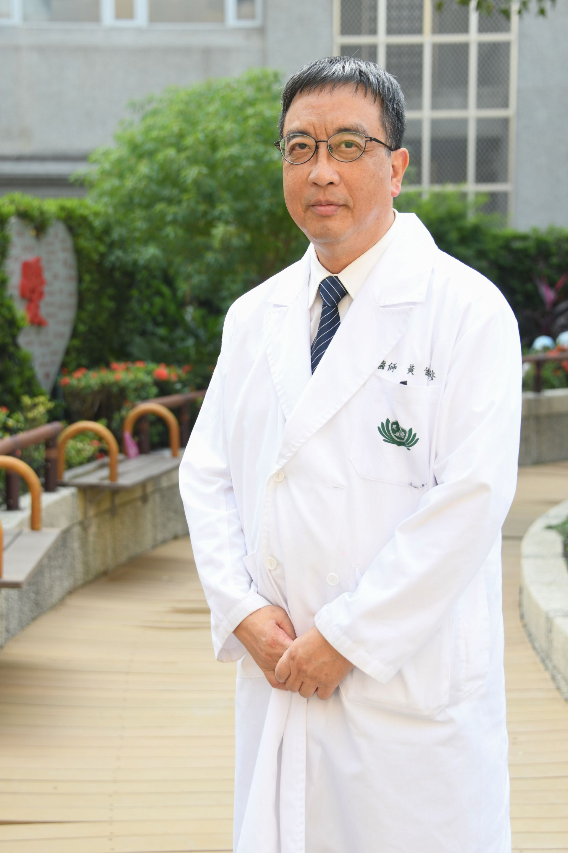 黃健修醫師:大林慈濟醫院胸腔內科黃健修醫師的年度排名大躍進,進步幅度高達266,893名。圖/大林慈濟醫院提供