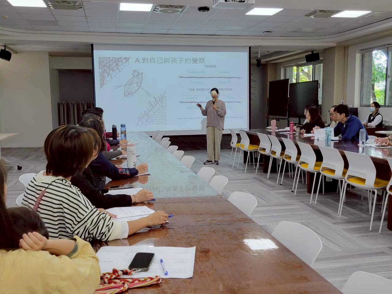 透過身心容納之窗,讓家長面對日常的壓力,能有效平衡情緒。