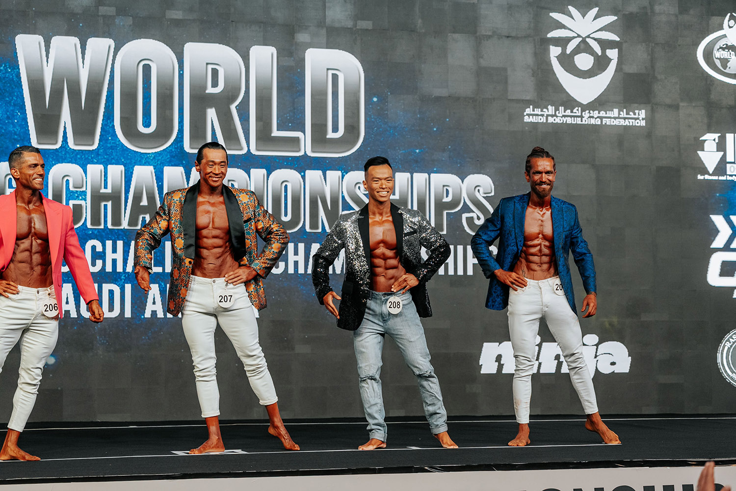 劉明毅以緊實肌肉線條以及穩健的臺風,在男子健身模特兒組176公分級項目中脫穎而出獲得金牌。