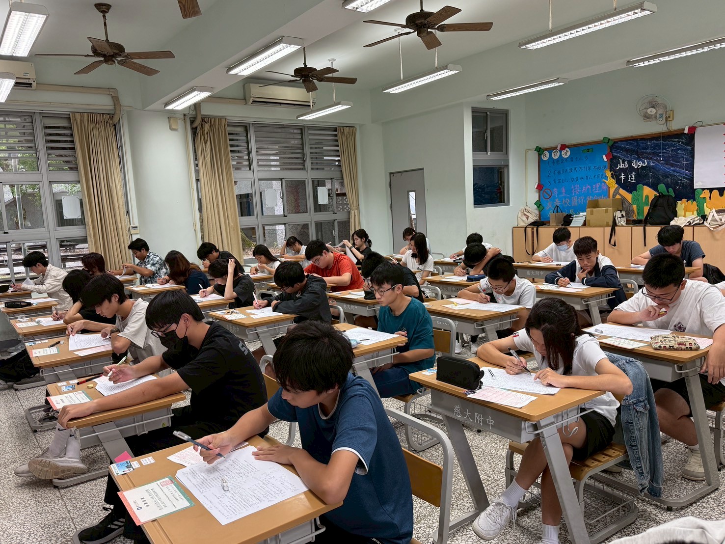試場井然有序,平均到考率達94.24。