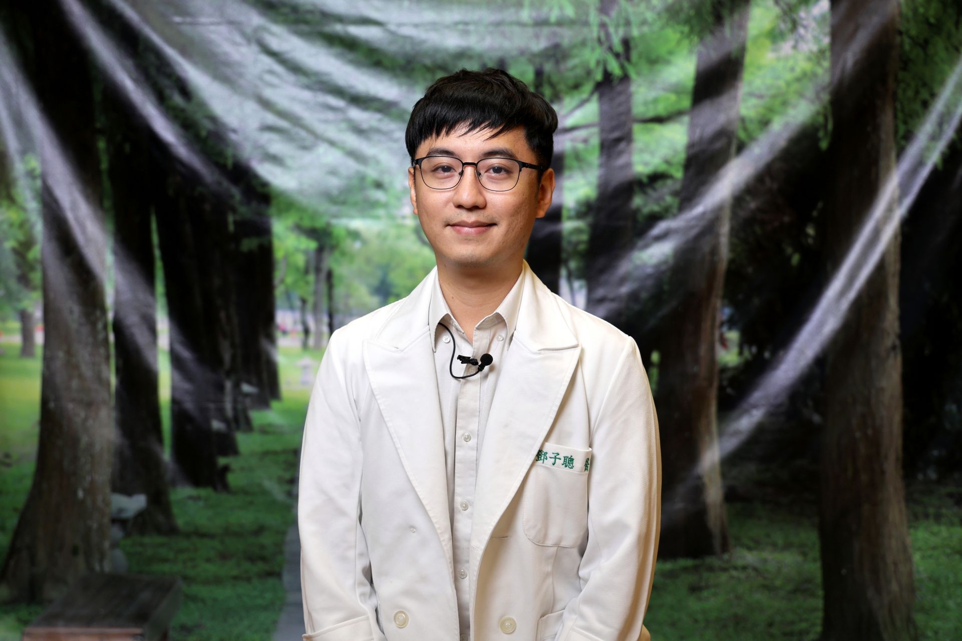 花蓮慈濟醫院腎臟內科主治醫師鄧子聰指出，除了定期追蹤腎功能與尿蛋白，控制血糖也是預防腎臟功能惡化的重點之一。