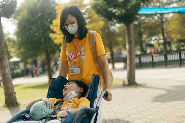 愛奇兒家庭要走出來需要很大的勇氣,面對來自社會上各種不理解的眼光。