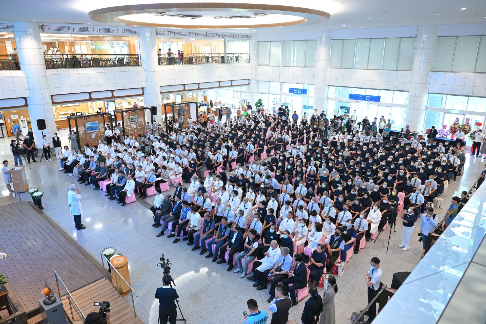 台中慈濟醫院關節中心啟用典禮隆重舉行,未來將持續推動國際交流,服務更多國內外膝關節病人。