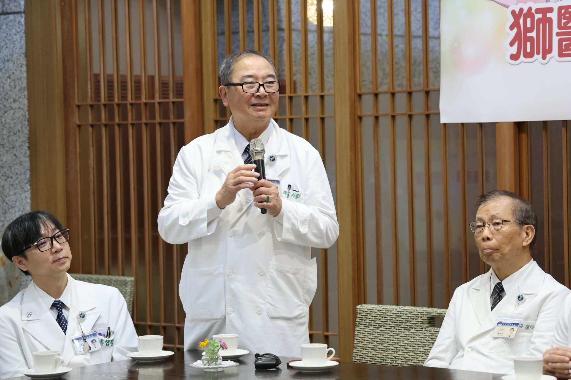 花蓮慈院資深顧問兼癌症醫學中心主任許文林表示,偏鄉居民就醫不易,現行癌症篩檢服務仍有限,未來行動篩檢車可提供具隱私的檢查空間,並提升乳癌與子宮頸癌篩檢可近性。