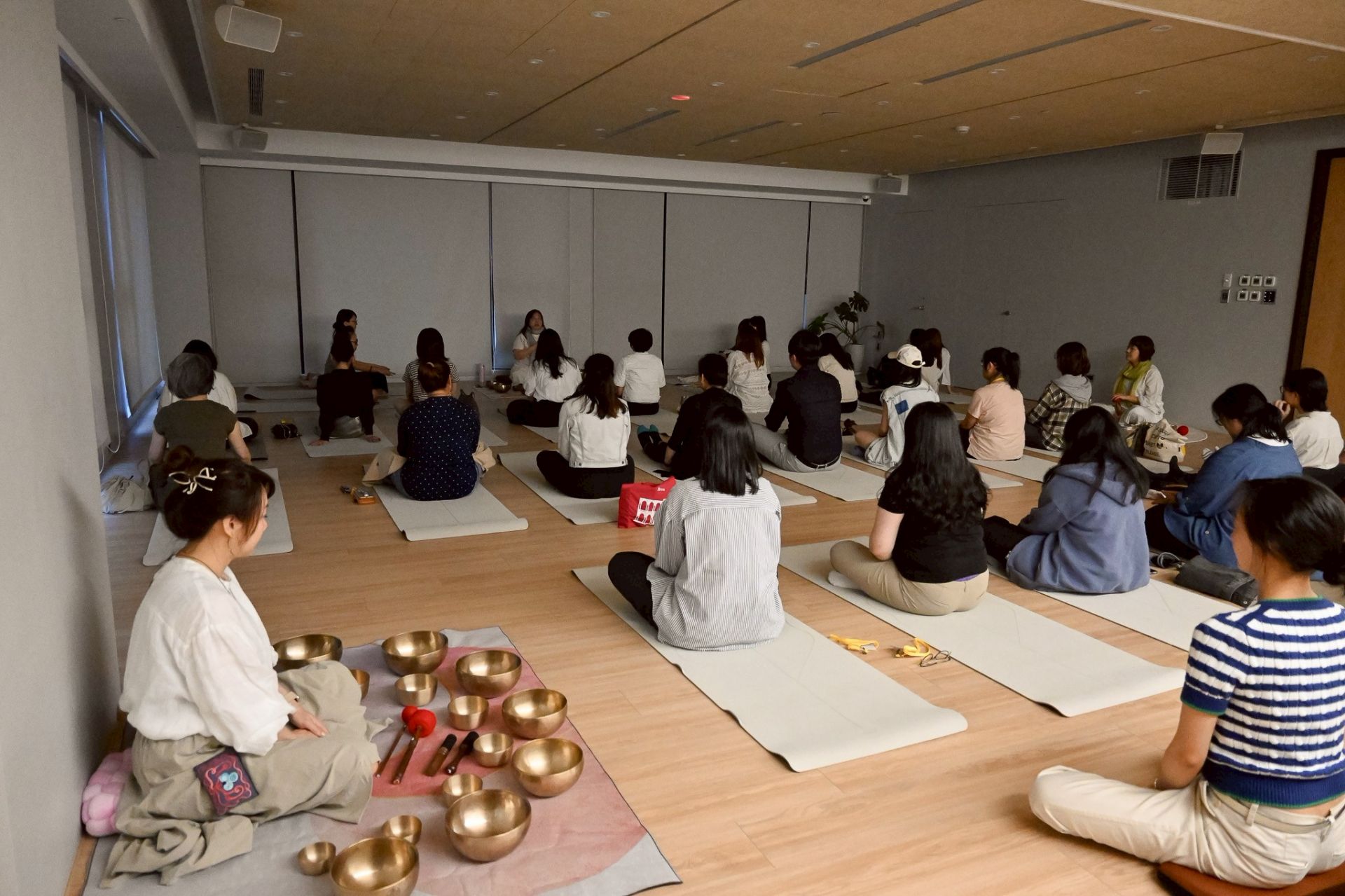 在療癒課程中,讓身心慢慢安定與穩定。