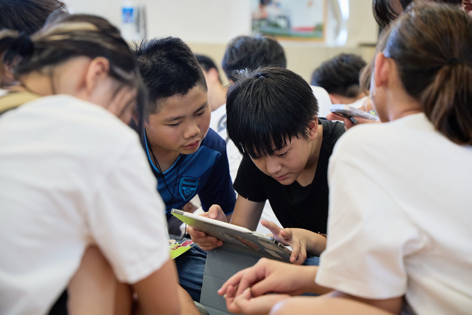 戶外活動課程中,學員學習如何走入生活場域以及了解生活周遭之文化風情。
