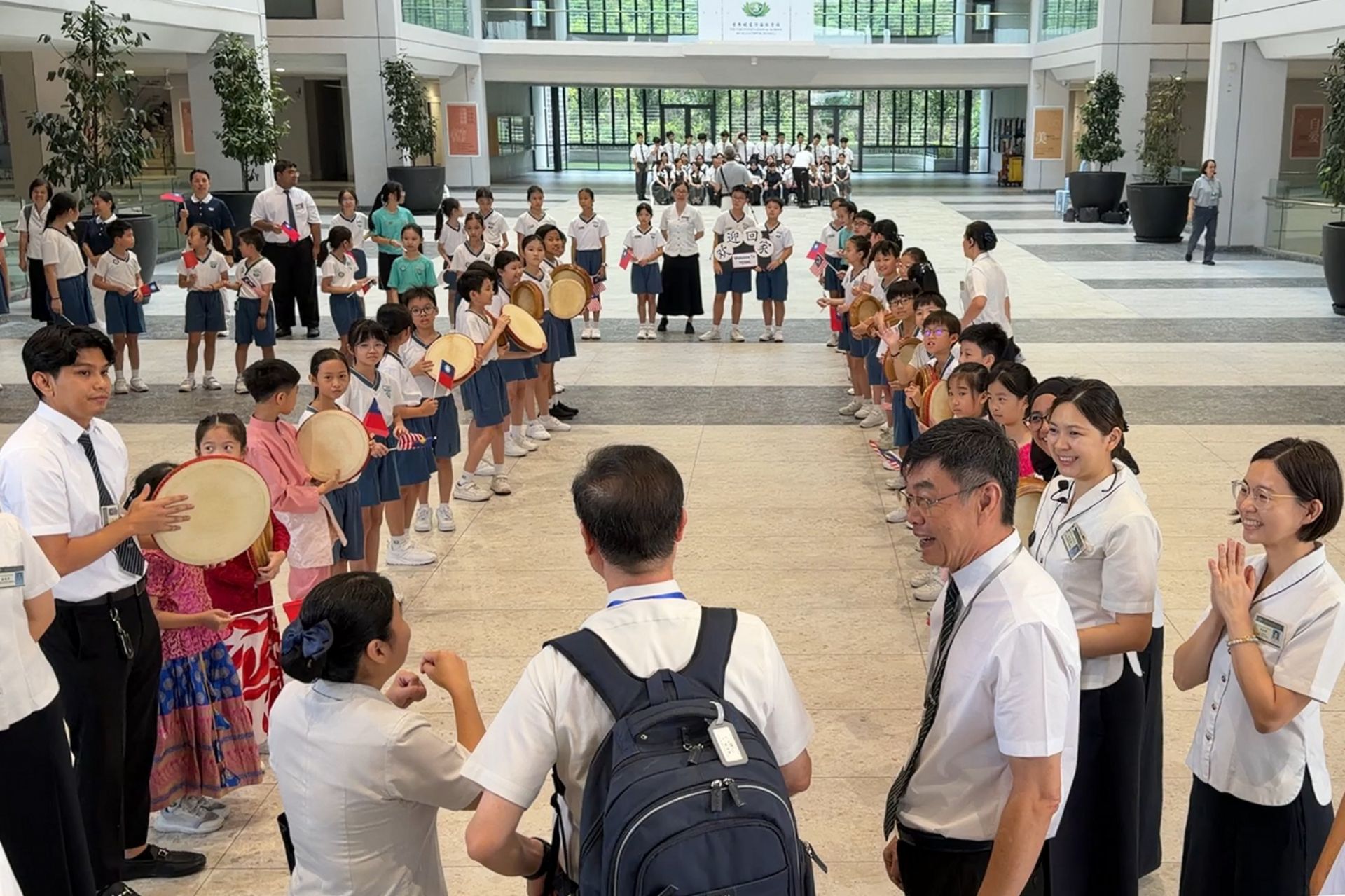 吉隆坡慈濟國際學校熱烈歡迎臺南慈小師生一行30人