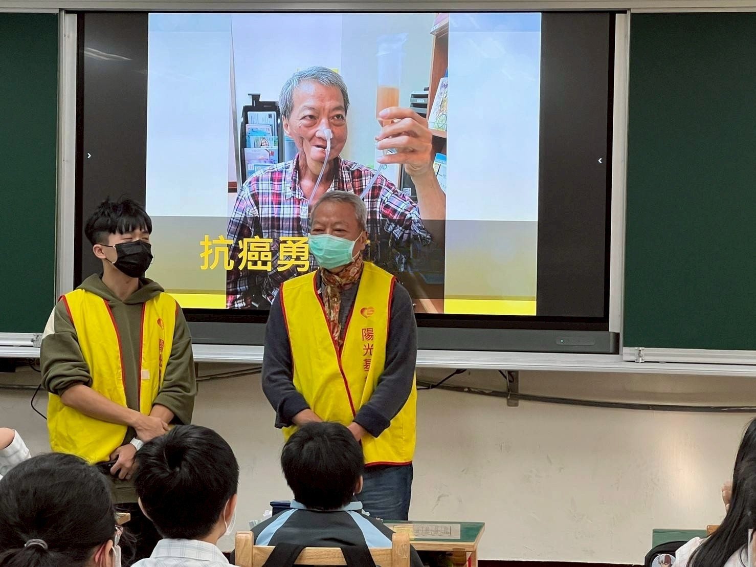 口腔癌病友維國大哥現身校園宣導 以親身經歷呼籲年輕人拒絕檳榔菸酒