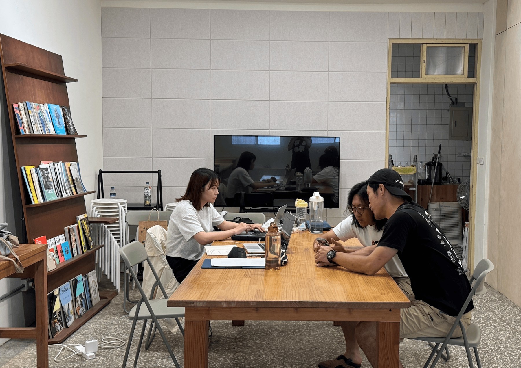 桃園市龜山區的「微光生活設計室」，陪伴青年一同討論龜山街區行動計畫