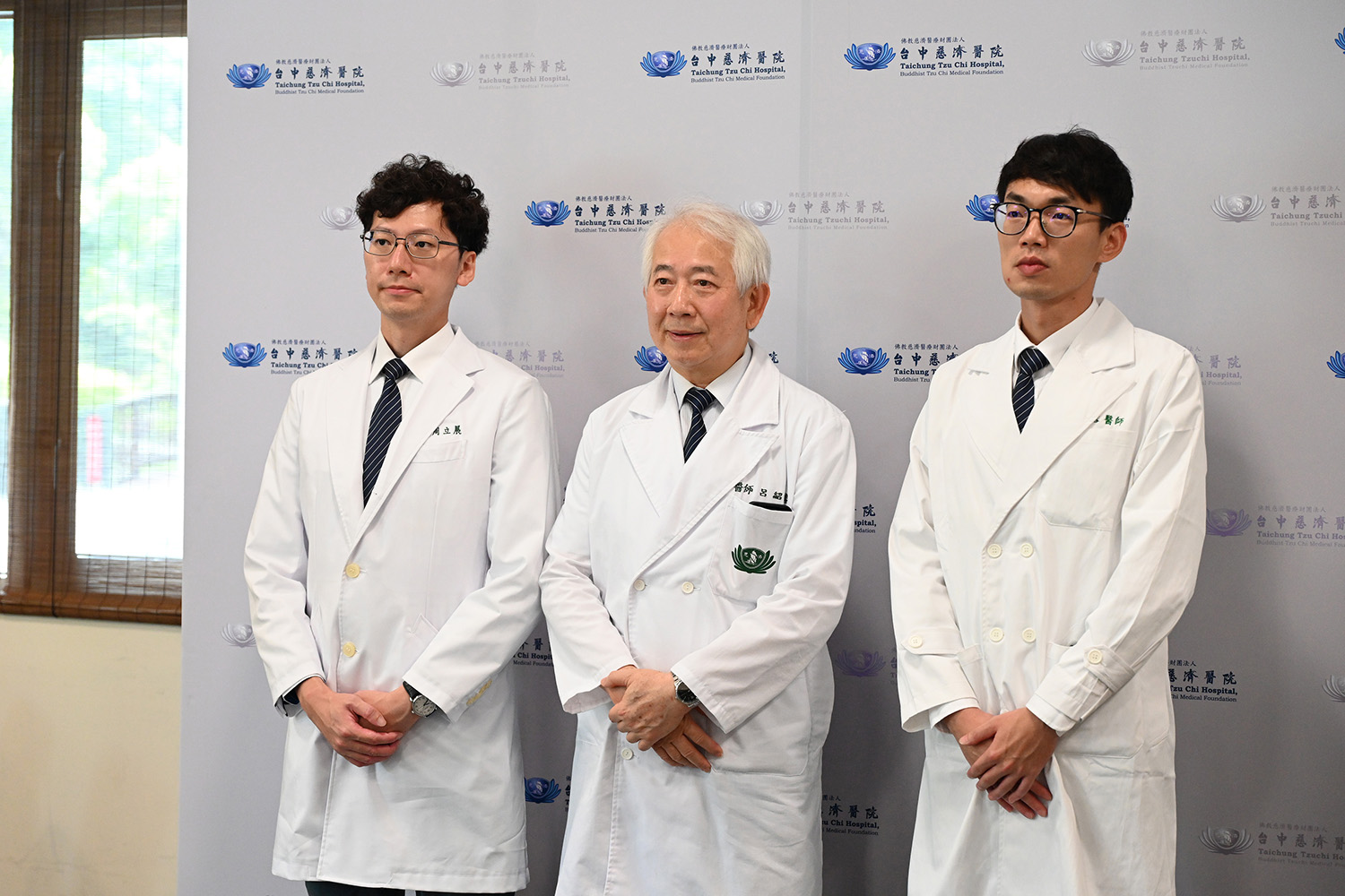 台中慈濟醫院關節中心由呂紹睿教授(中)領軍,團隊包含接受完整KHPO訓練的周立展主任(左)與趙子鎔醫師(右)。