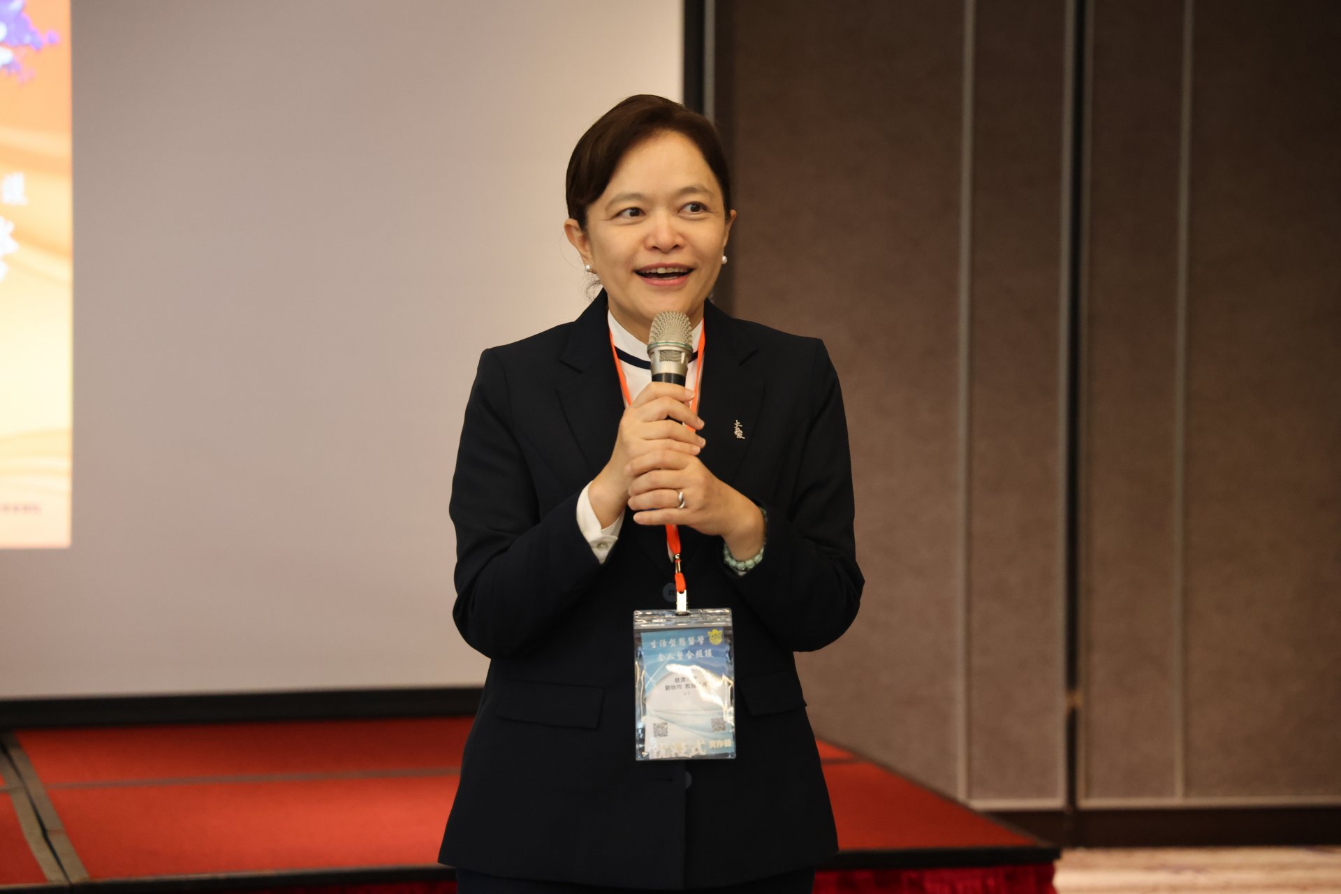 慈濟大學校長劉怡均引用「上醫治未病」的概念，鼓勵將健康實踐推廣至家庭與社區，讓預防醫學真正走入生活。