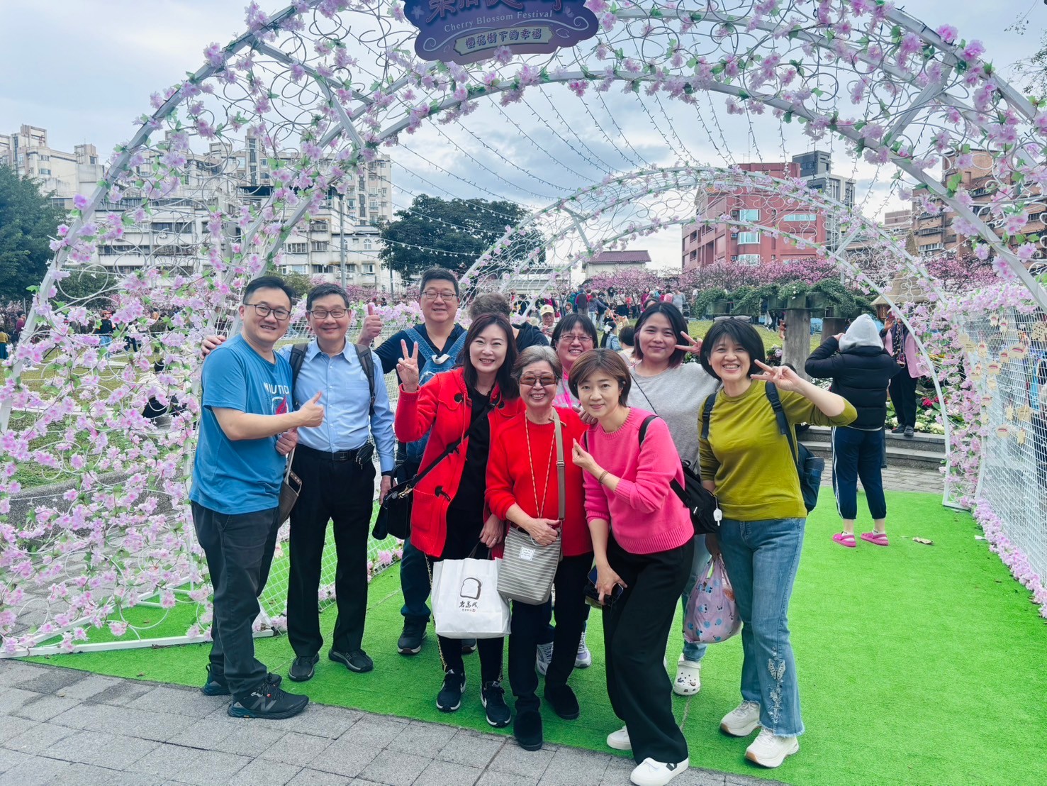 新年走春系列福音活動,在新春團聚的時刻送上關懷與祝福,活出愛神愛人的生命!