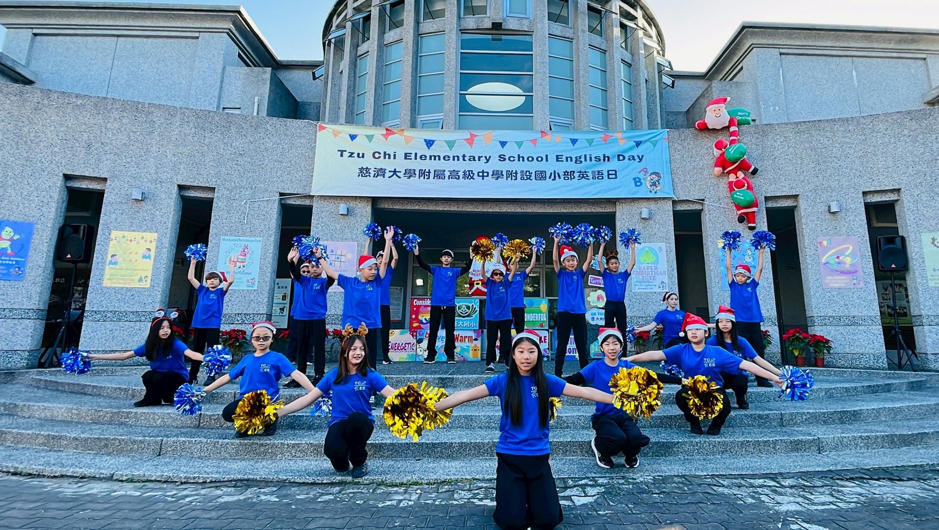 慈小「聖誕節英語日」，美國核桃慈小帶來精彩的報佳音