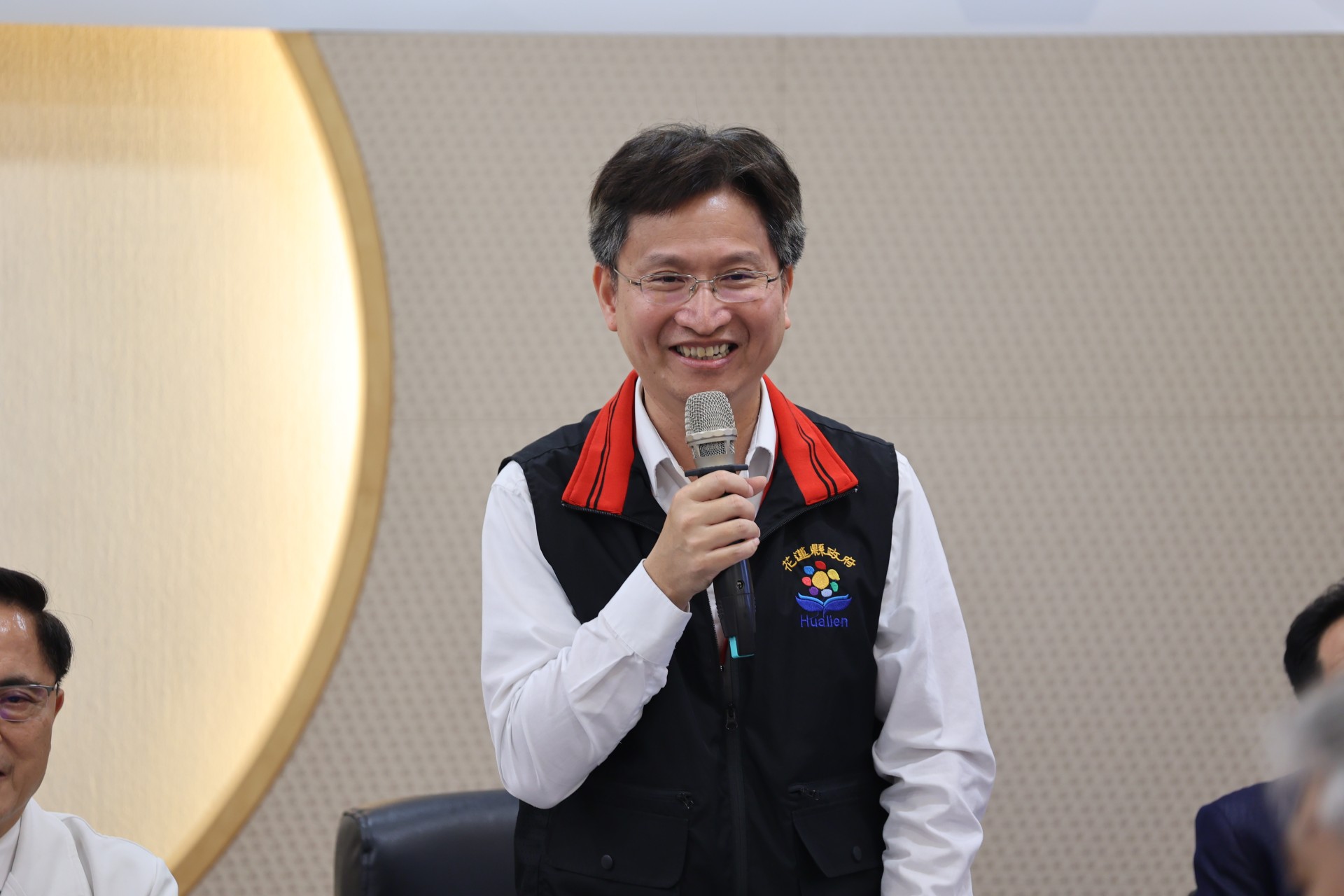 花蓮縣教育處白鴻儀副處長表示,慈濟醫院與地方共好的聯盟策略,為花蓮在地的學子提供一個很好的方向和選擇。