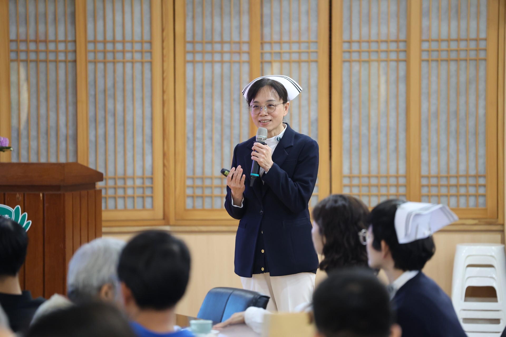 花蓮慈院護理部呂基燕副主任是慈濟護專第四屆畢業生,她以親身經歷擔任招募未來護理人才的重任。