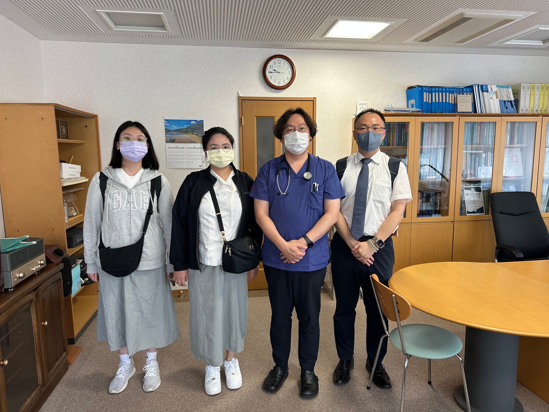 醫放系師生拜會柵原病院曾根希信院長