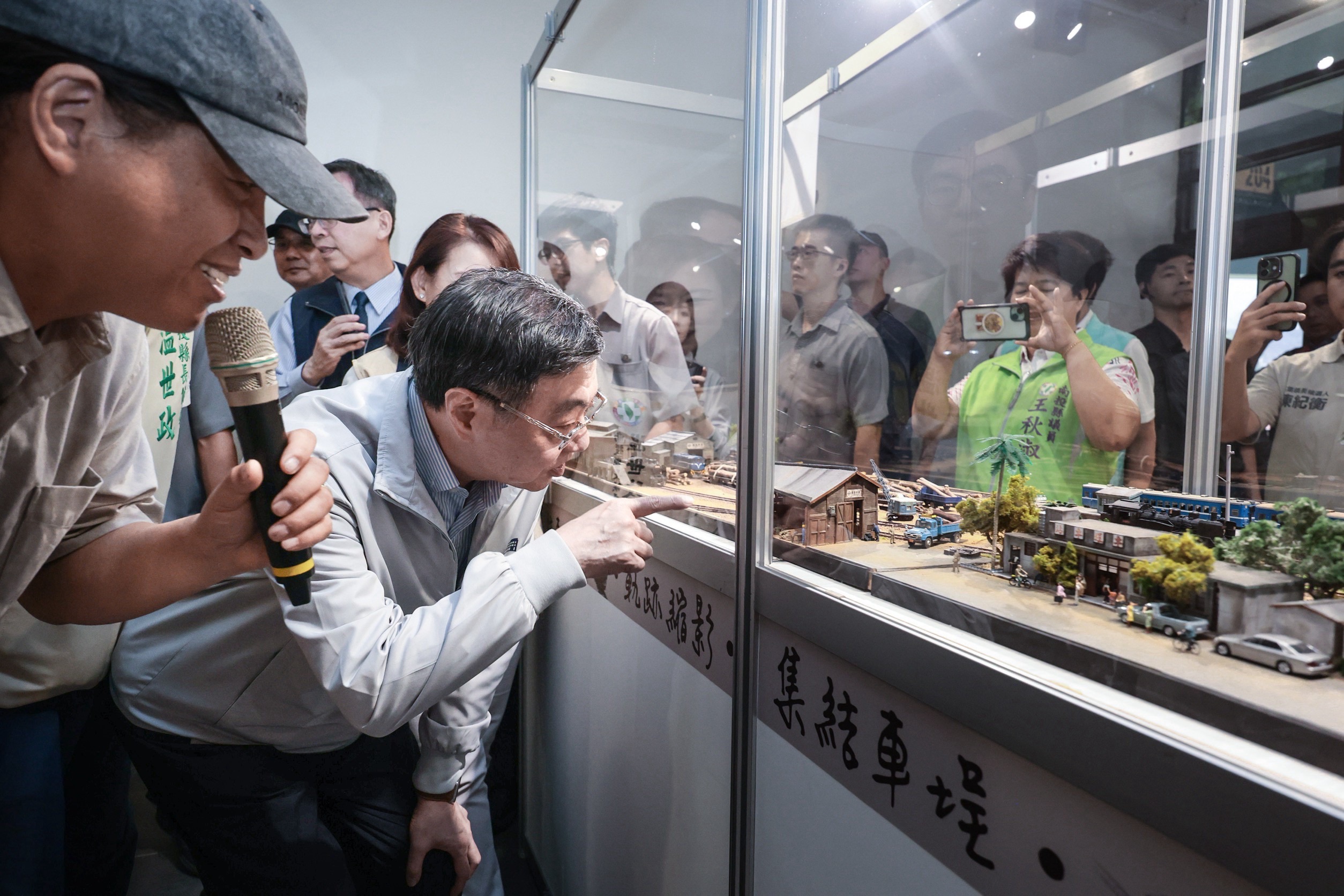 2026年7月25日行政院長卓榮泰訪視車埕鐵道觀光小學堂