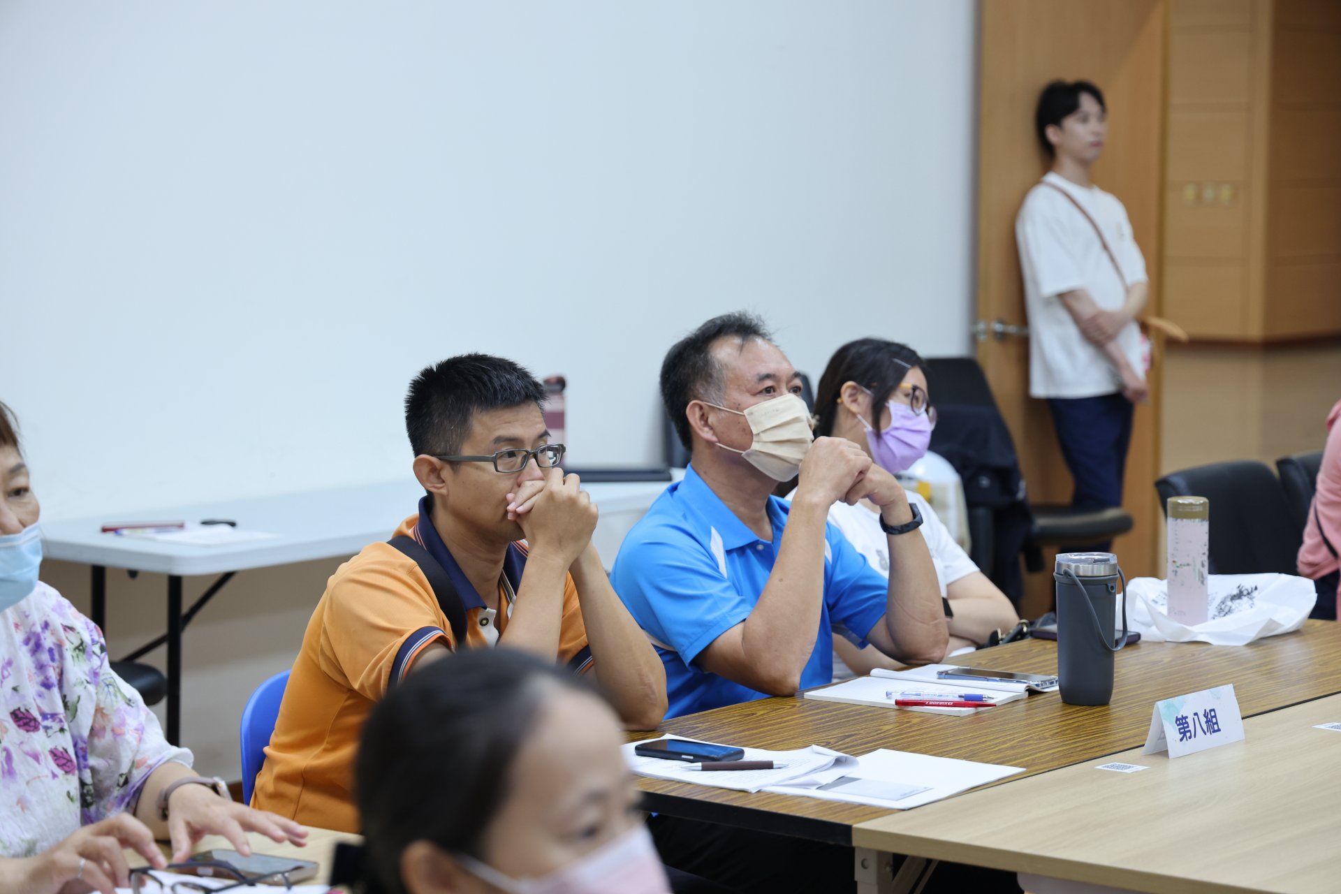 各單位與會代表專心聆聽，新法上路後對企業所帶來的修正方向與正向助益。